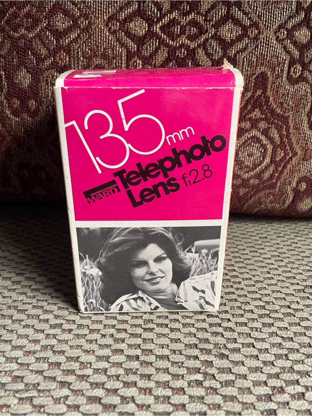135mm f/2.8 Telephoto Lens in Pink Packaging